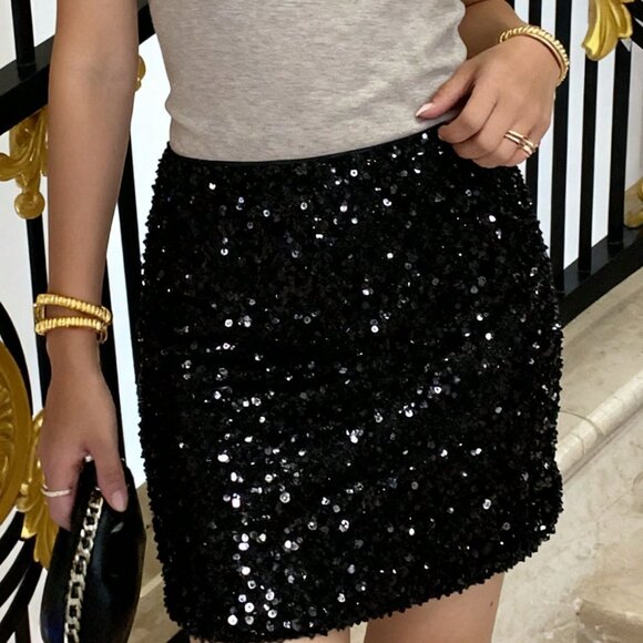 Black Party Women's Sequin Decorated Mini Skirt - Picture 3 of 6